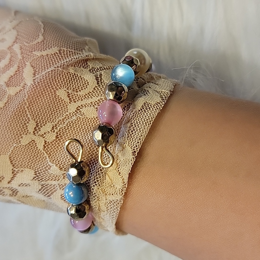 Handmade Adjustable Bracelet - Picture 2 of 2